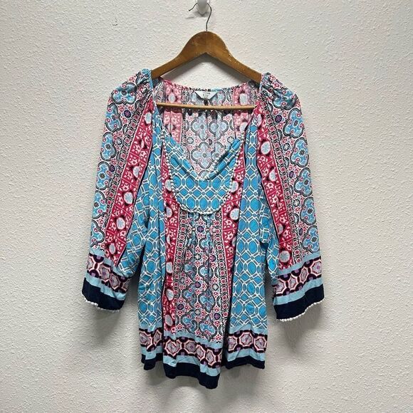 Crown & Ivy Women’s Red Blue V Neck Floral 3/4 Sleeve Top Size 2X - Picture 1 of 15